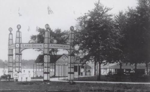 Park Island - From Lake Orion Images Of America (newer photo)